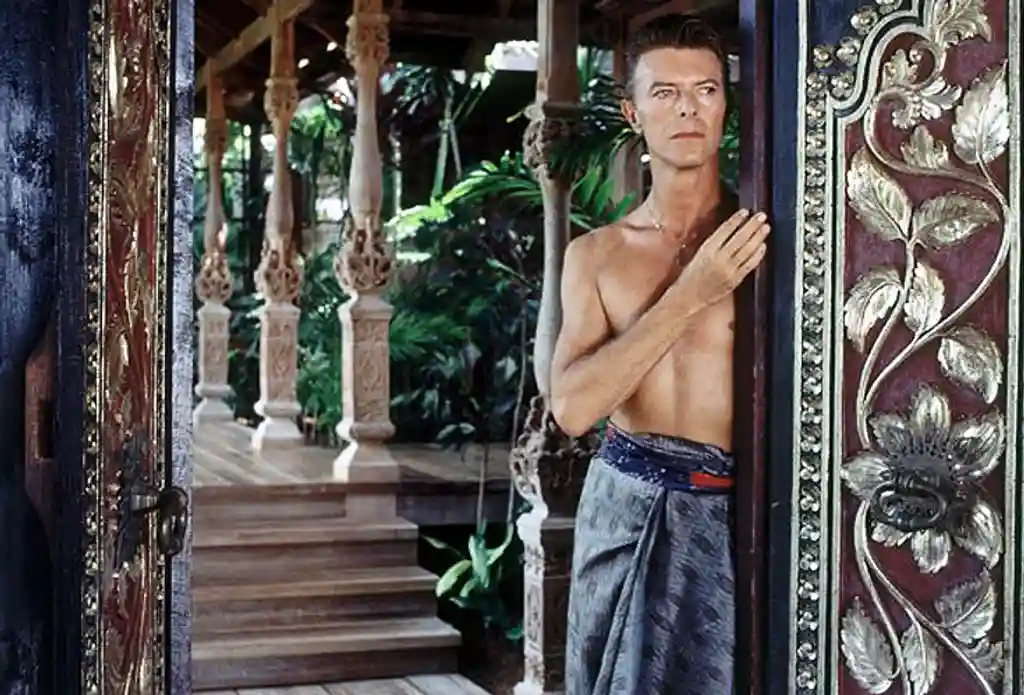 David Bowie et voyage à Bali - David dans sa maison